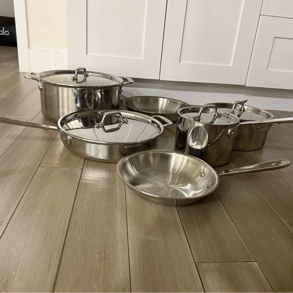 All Clad D3 stainless everyday 3-ply bonded cookware set with stainless lids